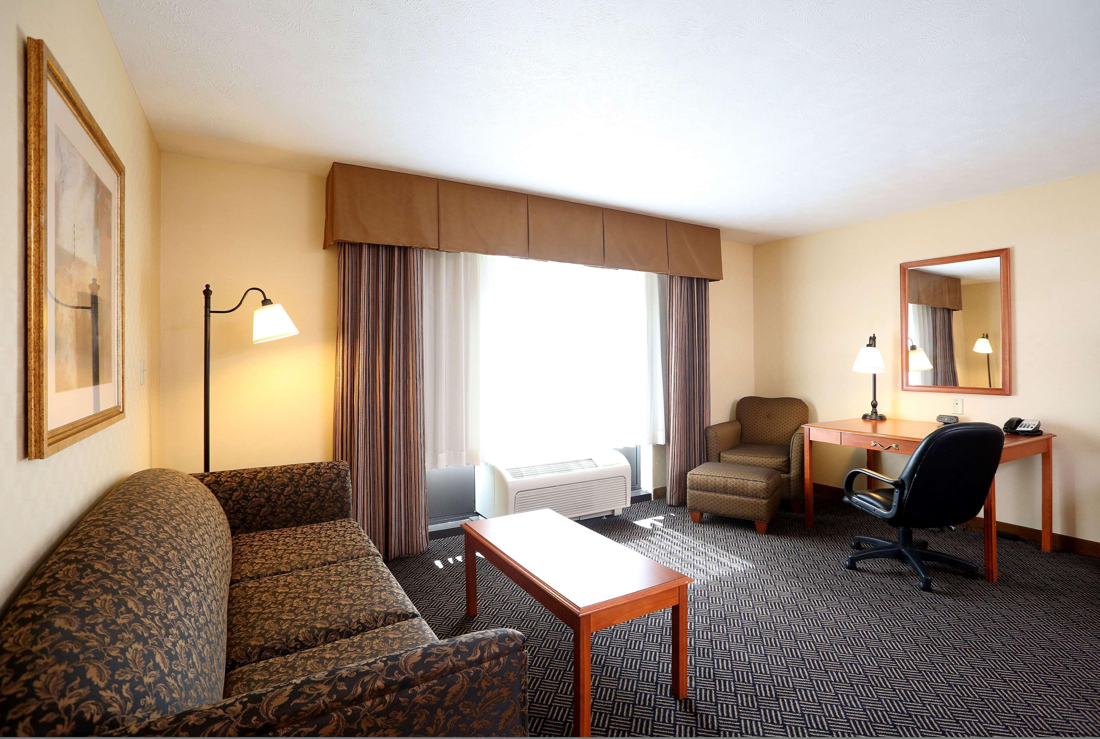 Hampton Inn Ватерлоо Экстерьер фото